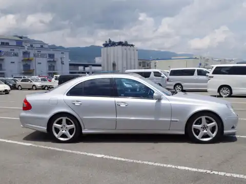 カタログ画像：Ｅクラス （E-CLASS） Ｅ３５０ アバンギャルドＳ 2008年1月 DBA-211056C 3500cc キューバナイトシルバー（Ｍ）orイリジウムシルバー（Ｍ） 燃費8.6km / l 外装