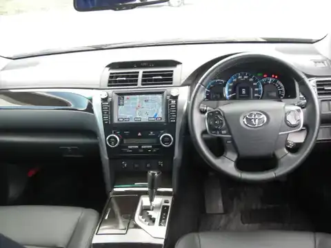 カタログ画像：カムリ （CAMRY） ハイブリッド レザーパッケージ 2011年9月 DAA-AVV50 2500cc アティチュードブラックマイカ 燃費23.4km / l 内装