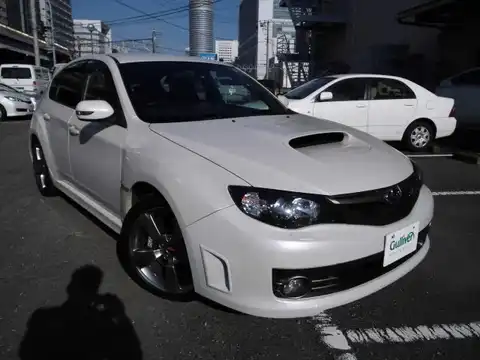 カタログ画像：インプレッサ （IMPREZA） ＷＲＸ ＳＴＩ 2009年2月 CBA-GRB 2000cc サテンホワイト・パール 燃費10.4km / l メイン（その他）