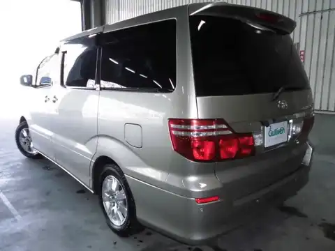 カタログ画像：アルファードＶ （ALPHARD V） ＡＸ Ｌエディション サイドリフトアップシート装着車 2007年6月 DBA-ANH10W 2400cc ゴールドメタリック 燃費9.7km / l バック