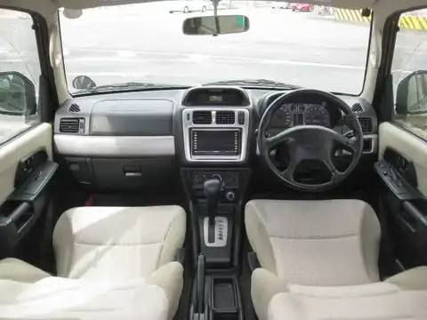 カタログ画像：パジェロイオ （PAJERO IO） アクティブフィールドエディション１．８ 2004年1月 TA-H76W 1800cc ディープブラックマイカ 内装