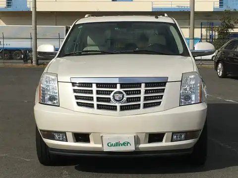 カタログ画像：キャデラックエスカレード （CADILLAC ESCALADE） ベースグレード 2005年12月 6000cc ホワイト・ダイアモンド フロント