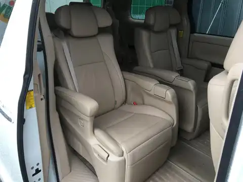 カタログ画像：アルファードハイブリッド （ALPHARD HYBRID） ハイブリッドＧ Ｌパッケージ 2014年4月 DAA-ATH20W 2400cc ホワイトパールクリスタルシャイン 燃費16.2km / l 内装