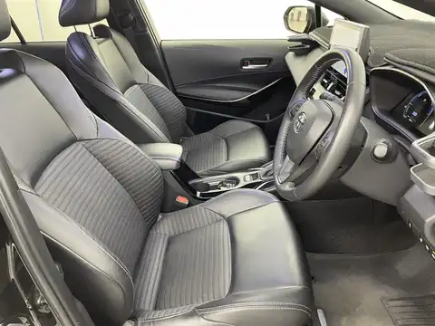 カタログ画像：カローラツーリング （COROLLA TOURING） ハイブリッド ダブルバイビー 2024年4月 6AA-ZWE219W 1800cc スパークリングブラックパールクリスタルシャイン 燃費27.3km / l 内装