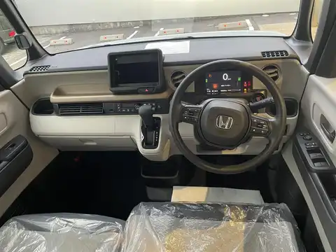 カタログ画像：Ｎ－ＢＯＸ （N-BOX） ファッションスタイル 2024年9月 6BA-JF5 660cc フィヨルドミスト・パール 燃費21.6km / l 内装