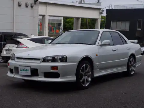 カタログ画像：スカイライン （SKYLINE） ２５ＧＴ－Ｖ 1999年2月 GF-ER34 2500cc ホワイト 燃費10.6km / l 外装