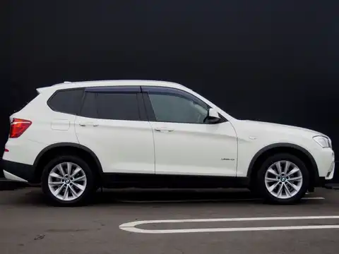 カタログ画像：Ｘ３ （X3） ｘＤｒｉｖｅ ２８ｉ 2012年5月 DBA-WX20 2000cc アルピン・ホワイトⅢ（ソリッド・カラー） 燃費13.6km / l 外装