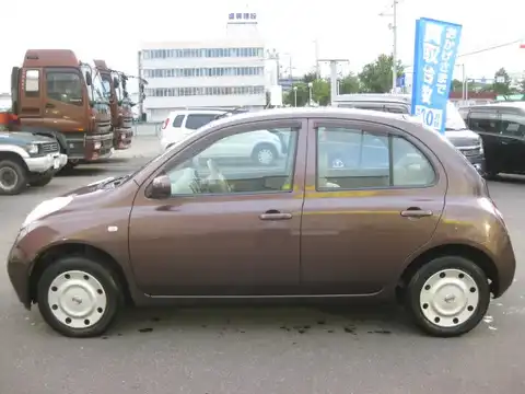 カタログ画像：マーチ （MARCH） １４ｃ－ｆｏｕｒ Ｖセレクション 2004年8月 CBA-BNK12 1400cc ショコラ（ＰＭ） 燃費16.6km / l 外装