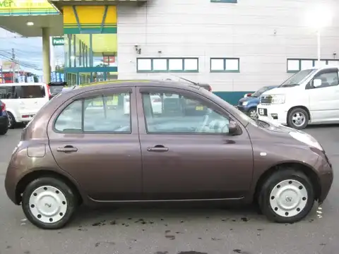 カタログ画像：マーチ （MARCH） １４ｃ－ｆｏｕｒ Ｖセレクション 2004年8月 CBA-BNK12 1400cc ショコラ（ＰＭ） 燃費16.6km / l 外装