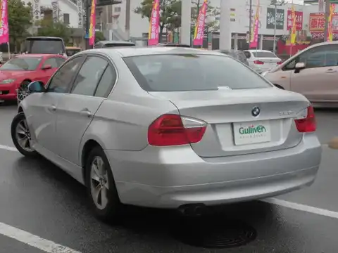 カタログ画像：３シリーズ （3 SERIES） ３２５ｉ 2005年9月 ABA-VB25 2500cc チタン・シルバー（メタリック・カラー）orアークティック（メタリック・カラー） 燃費9.3km / l バック