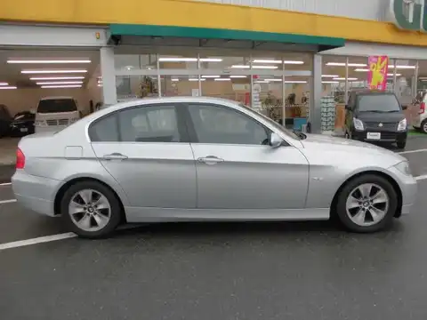 カタログ画像：３シリーズ （3 SERIES） ３２５ｉ 2005年9月 ABA-VB25 2500cc チタン・シルバー（メタリック・カラー）orアークティック（メタリック・カラー） 燃費9.3km / l 外装