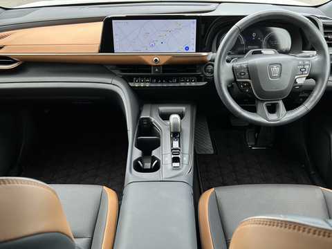 カタログ画像：クラウンクロスオーバー （CROWN CROSSOVER） ＲＳアドバンスド・ザ リミテッド－マットメタル 2023年12月 5AA-TZSH35 2400cc 燃費15.7km / l フロント