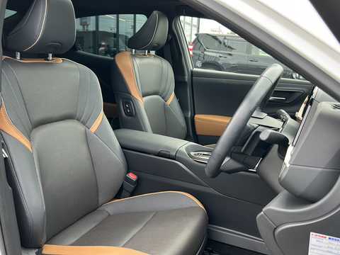 トヨタ,クラウンクロスオーバー,ＲＳアドバンスド・ザ リミテッド－マットメタル,2023年12月