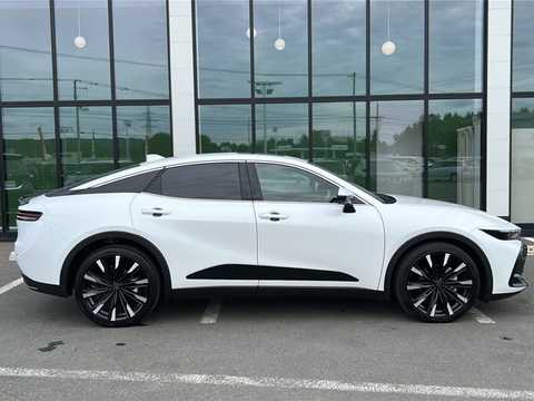 カタログ画像：クラウンクロスオーバー （CROWN CROSSOVER） ＲＳアドバンスド・ザ リミテッド－マットメタル 2023年12月 5AA-TZSH35 2400cc 燃費15.7km / l 外装