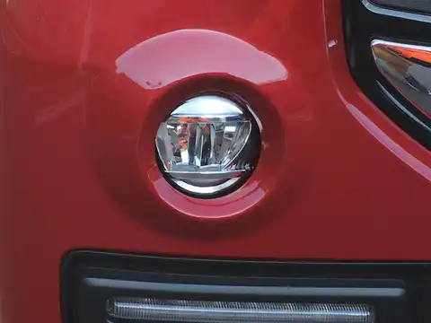 カタログ画像：スペーシアカスタムＺ （SPACIA CUSTOM Z） ベースグレード デュアルカメラブレーキサポート ユーティリティーパッケージ装着車 2016年12月 DAA-MK42S 660cc フェニックスレッドパール ブラック２トーンルーフ 燃費29.0km / l 外装
