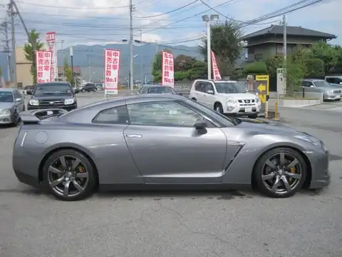 カタログ画像：ＧＴ－Ｒ （GT-R） ＧＴ－Ｒ プレミアムエディション 2008年12月 CBA-R35 3800cc ダークメタルグレー（Ｍ） 燃費8.3km / l 外装