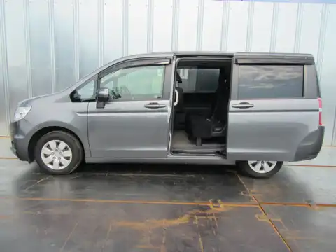 カタログ画像：ステップワゴン （STEPWAGON） Ｇ コンフォートセレクション 2012年6月 DBA-RK2 2000cc ポリッシュドメタル・メタリック 燃費13.6km / l 外装