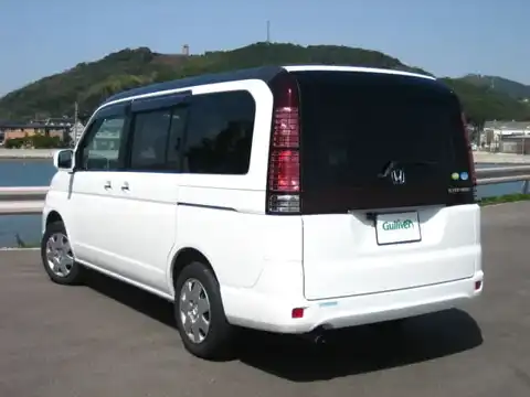 カタログ画像：ステップワゴン （STEPWAGON） Ｇ ＨＩＤエディション 2004年6月 CBA-RF4 2000cc タフタホワイト 燃費11.6km / l 外装