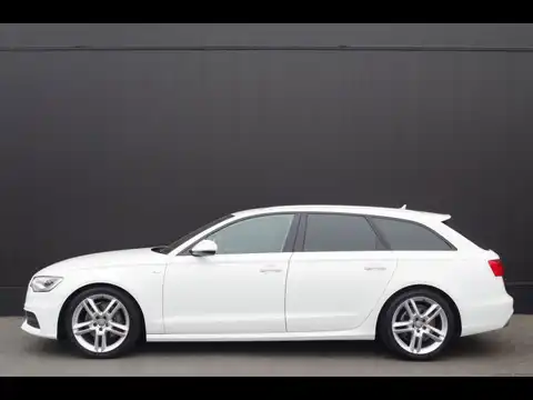 カタログ画像：Ａ６アバント （A6 AVANT） ２．８ＦＳＩクワトロ Ｓラインプラス 2014年7月 DBA-4GCHVS 2800cc グレイシアホワイトメタリック 燃費11.8km / l 外装