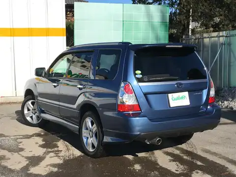 カタログ画像：フォレスター （FORESTER） ２．０ＸＴ 2005年12月 TA-SG5 2000cc ニューポートブルー・パール 燃費13.0km / l バック