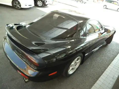 カタログ画像：アンフィニＲＸ－７ （EFINI RX-7） タイプＲⅡバサースト 1994年8月 E-FD3S 1400cc ブリリアントブラック 燃費7.3km / l バック