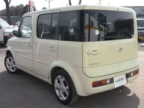 カタログ画像：キューブ （CUBE） ＥＸ 2004年4月 UA-BNZ11 1400cc ビーンズorパプリカオレンジ（Ｍ） 燃費15.8km / l バック