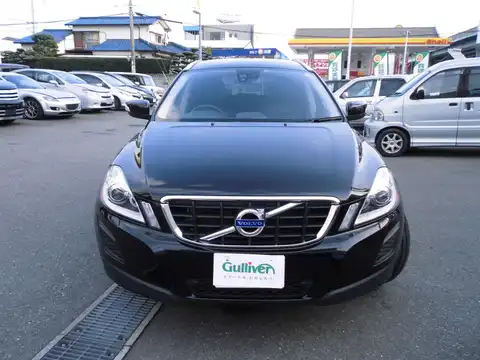 カタログ画像：ＸＣ６０ （XC60） Ｔ５ ＳＥ 2010年8月 CBA-DB4204TXC 2000cc ブラックサファイヤメタリック 燃費10.0km / l フロント