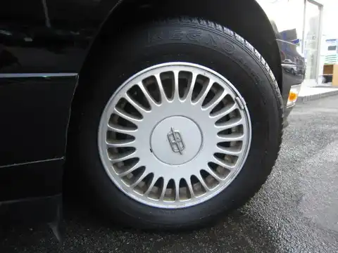 カタログ画像：グロリア （GLORIA） ブロアムＪ 1997年6月 KD-UY33 2800cc ブラック タイヤ