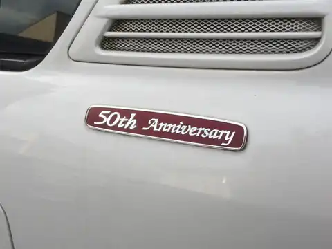 トヨタ,ランドクルーザー１００,ＶＸリミテッド 誕生５０周年記念特別仕様車,2001年1月