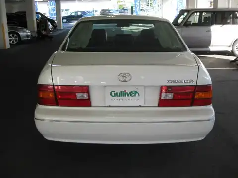 カタログ画像：セルシオ （CELSIOR） Ａ仕様 ｅＲバージョン装着車 1998年8月 GF-UCF20 4000cc ホワイトパールマイカトーニングＧ 燃費8.5km / l バック