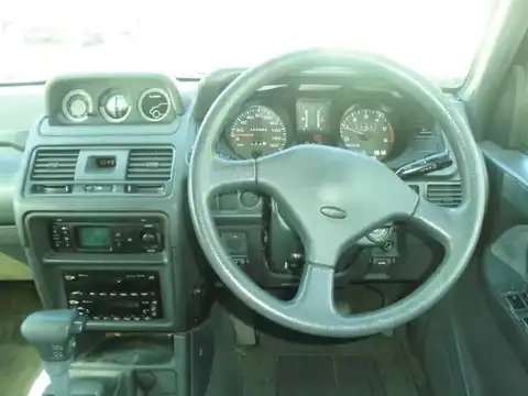 カタログ画像：パジェロ （PAJERO） ミッドルーフワイド フィールドマスター 1996年1月 KD-V46WG 2800cc フレーザーベージュ（Ｍ）／ゴールドリーフオリーブ（Ｐ）／フレーザーベージュ（Ｍ）３ウェイ２トーン 内装