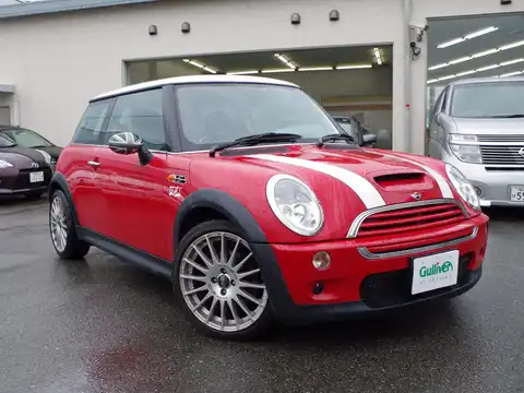カタログ画像：ＭＩＮＩ （MINI） クーパーＳ 2002年3月 GH-RE16 1600cc チリ・レッド 燃費11.6km / l メイン（その他）