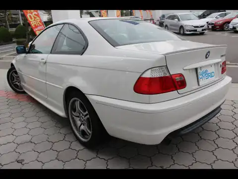 カタログ画像：３シリーズ （3 SERIES） ３１８Ｃｉ Ｍスポーツパッケージ 2006年9月 GH-BX20 2000cc 燃費13.2km / l バック