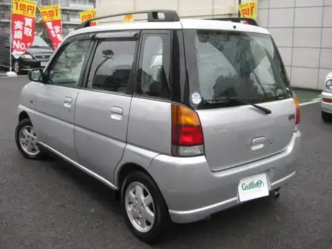 カタログ画像：プレオ （PLEO） ＲＭ 1998年10月 GF-RA1 660cc プラチナシルバー・メタリック 燃費17.2km / l バック