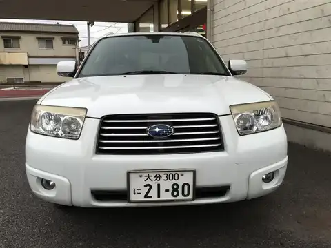 カタログ画像：フォレスター （FORESTER） １０ｔｈアニバーサリー 2007年1月 CBA-SG5 2000cc ピュアホワイト 燃費13.0km / l フロント