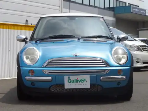 カタログ画像：ＭＩＮＩ （MINI） クーパー 2004年4月 GH-RA16 1600cc エレクトリック・ブルー・メタリック 燃費14.4km / l フロント