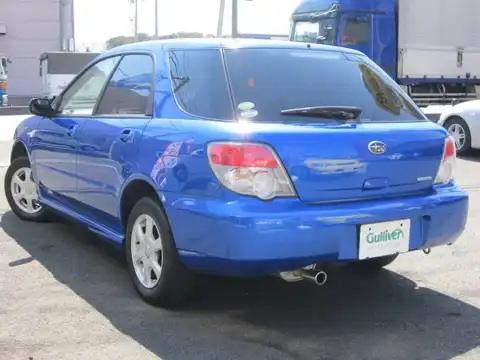 カタログ画像：インプレッサスポーツワゴン （IMPREZA SPORTS WAGON） １．５ｉ 2006年6月 LA-GG3 1500cc ＷＲブルー・マイカ 燃費16.0km / l バック