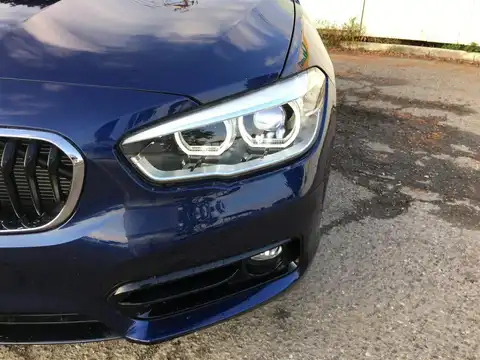 カタログ画像：１シリーズ （1 SERIES） １１８ｄ スポーツ 2016年11月 LDA-1S20 2000cc メディテラニアン・ブルー（メタリック・カラー） 燃費22.2km / l 外装