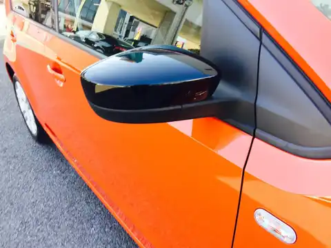 カタログ画像：アップ！ （UP!） オレンジ アップ！ 2014年1月 DBA-AACHY 1000cc ホットオレンジメタリック 燃費23.1km / l 外装
