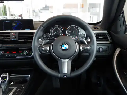 カタログ画像：４シリーズ （4 SERIES） ４３５ｉカブリオレ Ｍスポーツ 2014年4月 DBA-3R30 3000cc 燃費12.5km / l 内装