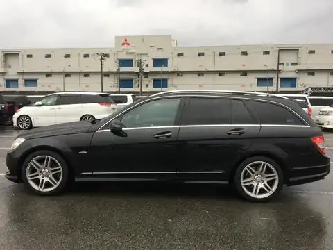 カタログ画像：Ｃクラスステーションワゴン （C-CLASS STATIONWAGON） Ｃ２００ ＣＧＩブルーエフィシェンシー ステーションワゴン アバンギャルド 2010年2月 DBA-204248 1800cc オブシディアンブラック 燃費11.6km / l 外装