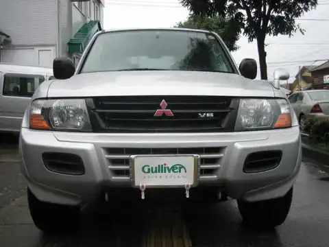 カタログ画像：パジェロ （PAJERO） ショート ＺＲ 2001年8月 LA-V63W 3000cc サテライトシルバー フロント