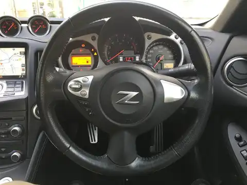 カタログ画像：フェアレディＺ （FAIRLADY Z） ベースグレード 2009年10月 CBA-Z34 3700cc ダイヤモンドブラック（Ｐ） 燃費9.8km / l 内装