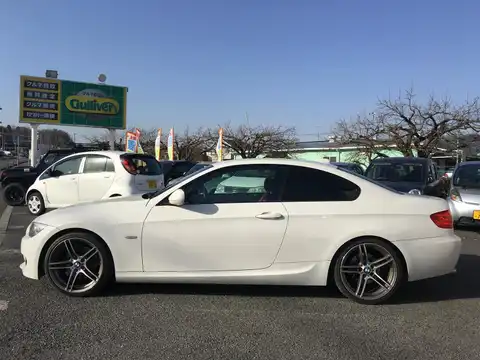 カタログ画像：３シリーズ （3 SERIES） ３２５ｉクーペ Ｍスポーツパッケージ 2011年10月 LBA-KE25 3000cc 燃費11.6km / l 外装