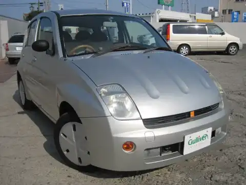 カタログ画像：ＷｉＬＬ Ｖｉ （WILL VI） ベースグレード 2001年1月 TA-NCP19 1300cc シルバーメタリック 燃費17.2km / l メイン（その他）