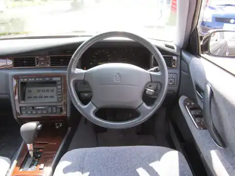 カタログ画像：クラウン （CROWN） ロイヤルサルーンＧ ＥＭＶ装着車 1998年8月 GF-JZS155 3000cc ブラック 燃費9.4km / l 内装