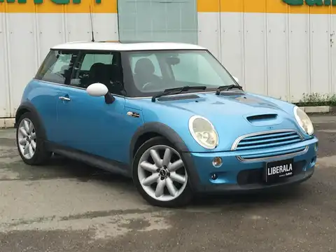 カタログ画像：ＭＩＮＩ （MINI） クーパーＳ 2002年3月 GH-RE16 1600cc エレクトリック・ブルー 燃費11.6km / l メイン（その他）