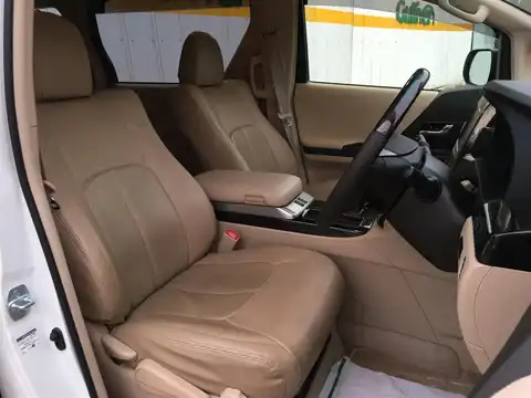 カタログ画像：ヴェルファイアハイブリッド （VELLFIRE HYBRID） ハイブリッドＸ 2014年4月 DAA-ATH20W 2400cc ホワイトパールクリスタルシャイン 燃費17.0km / l 内装