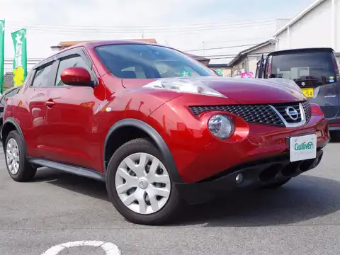 カタログ画像：ジューク （JUKE） １５ＲＳ タイプＶ 2012年6月 DBA-YF15 1500cc ラディアントレッド（ＰＭ） 燃費17.2km / l メイン（その他）