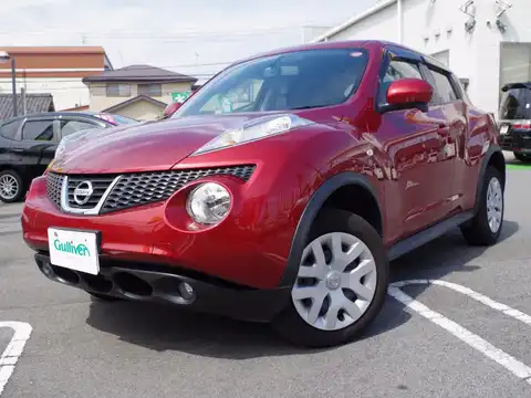 カタログ画像：ジューク （JUKE） １５ＲＳ タイプＶ 2012年6月 DBA-YF15 1500cc ラディアントレッド（ＰＭ） 燃費17.2km / l 外装